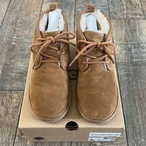 UGG Neumel Boots in color Chestnut. Sizing is a Boys 6 or Women’s 7.5.